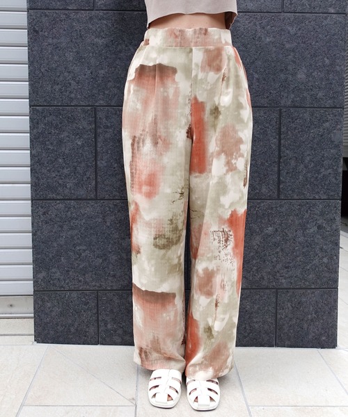 CORNERS（コーナーズ）の「ニュアンスプリントストレートパンツ（スラックス・レディース・グレー/イエロー/オレンジ・M）」の18枚目の写真