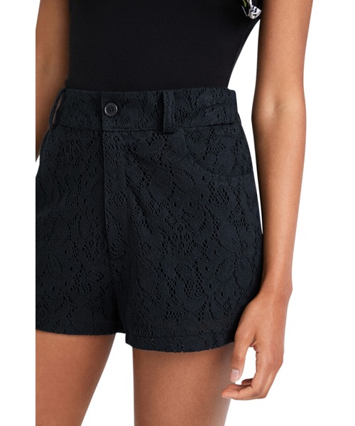 Desigual（デシグアル）の「Geometric lace shorts / ジオメトリックレースショーツ（その他パンツ・レディース・ブラック・S/M/L/XL/XS）」の5枚目の写真