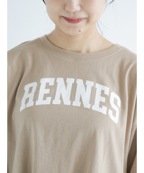 Samansa Mos2(サマンサ モスモス)の「裾スカラップロゴTシャツ(Tシャツ/カットソー・レディース・ベージュ/チャコール/オフホワイト・フリ-)」の9枚目の写真