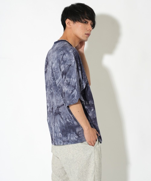 ATELANE(アテレーン)の「ATELANE/タイダイ染めルーズシルエット半袖T(Tシャツ/カットソー・メンズ・グレー/ネイビー/ブラック/ホワイト/ブラック系/ブラック系1/ネイビー系・LARGE/MEDIUM)」の19枚目の写真