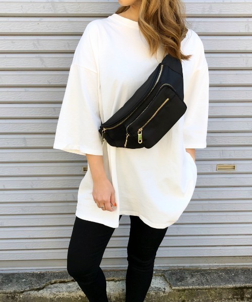 DIAVEL（ディアベル）の「ナイロンボディバッグ（ボディバッグ/ウエストポーチ・レディース・ブラック/グレー・F）」の3枚目の写真