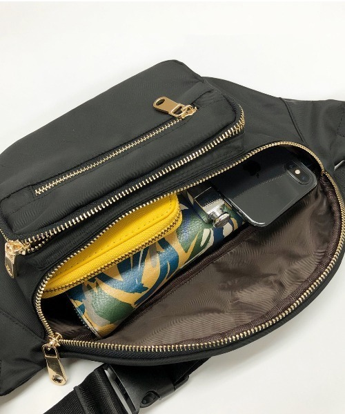 セール】ナイロンボディバッグ（ボディバッグ/ウエストポーチ