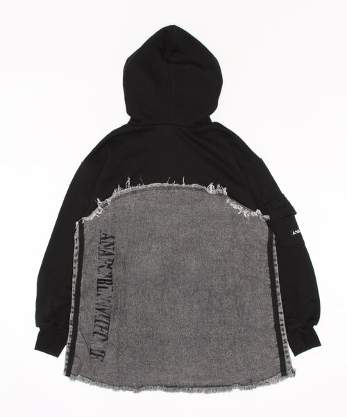 ANAP GiRL(アナップガール)の「デニム切替フーディーワンピース(ワンピース・キッズ・ブラック/ライトグレー・XS/M/S)」の4枚目の写真