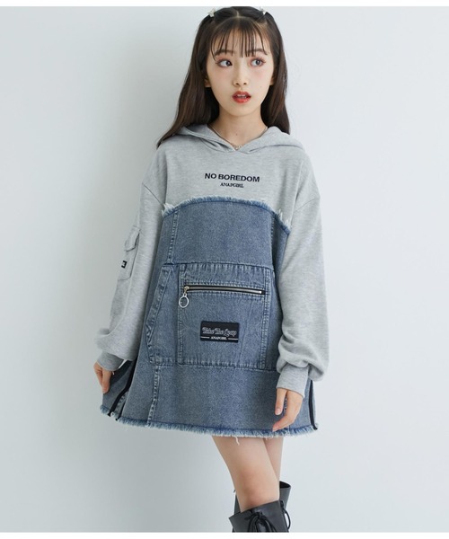 ANAP GiRL(アナップガール)の「デニム切替フーディーワンピース(ワンピース・キッズ・ブラック/ライトグレー・XS/M/S)」の9枚目の写真