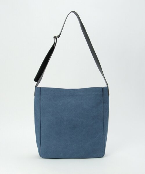 ikka（イッカ）の「ピグメントワンショルダーバッグ（ショルダーバッグ・メンズ・ベージュ/ブラック/ネイビー・FREE）」の3枚目の写真