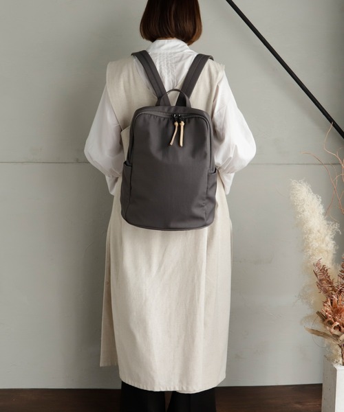 VitaFelice（ヴィータフェリーチェ）の「ナイロンリュックサック(L)（バックパック/リュック・レディース・ブラック/ベージュ/グレー・FREE）」の8枚目の写真