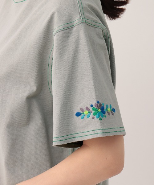 チチカカ（チチカカ）の「ワンポイントフロル刺繍Tシャツワンピース（ワンピース・レディース・ネイビー/グレー/アイボリー・FREE）」の15枚目の写真