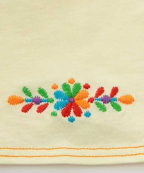 チチカカ（チチカカ）の「ワンポイントフロル刺繍Tシャツワンピース（ワンピース・レディース・ネイビー/グレー/アイボリー・FREE）」の17枚目の写真