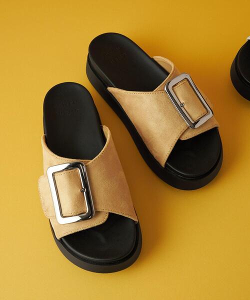 CITEN(シテン)の「<CITEN>ヒュージバックル サンダル(サンダル・レディース・ブラック/シャーベット/ベージュ/ホワイト・S/M/L)」の9枚目の写真