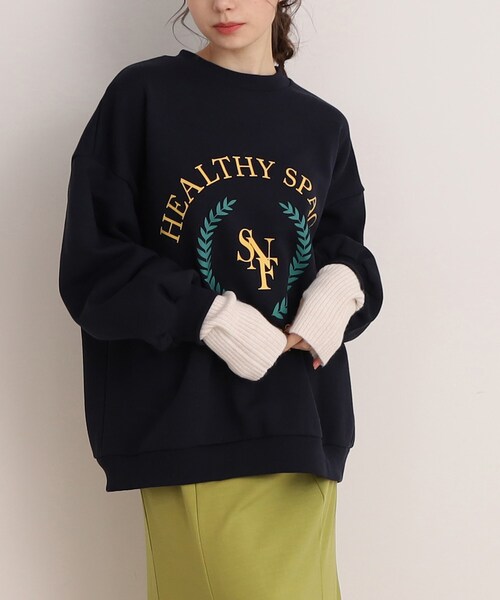 Cutie Blonde(キューティーブロンド)の「◆ロゴスウェット(スウェット・レディース・ホワイト系3/チャコール/ライトパープル/ネイビー系・00)」の4枚目の写真