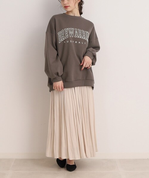 Cutie Blonde(キューティーブロンド)の「◆ロゴスウェット(スウェット・レディース・ホワイト系3/チャコール/ライトパープル/ネイビー系・00)」の6枚目の写真