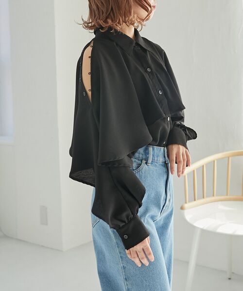 MAJESTIC LEGON（マジェスティックレゴン）の「肩あきケープブラウス（シャツ/ブラウス・レディース・アイボリー/ピンク/ライトグレー/ブラック・MEDIUM）」の5枚目の写真