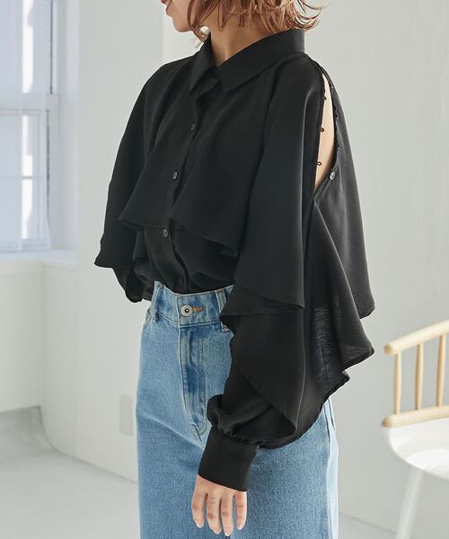 MAJESTIC LEGON（マジェスティックレゴン）の「肩あきケープブラウス（シャツ/ブラウス・レディース・アイボリー/ピンク/ライトグレー/ブラック・MEDIUM）」の6枚目の写真