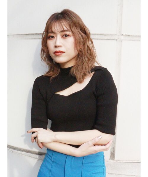 MURUA(ムルーア)の「変形ネックハーフニット(ニット/セーター・レディース・アイボリー/ブラック/ブルー・FREE)」の5枚目の写真