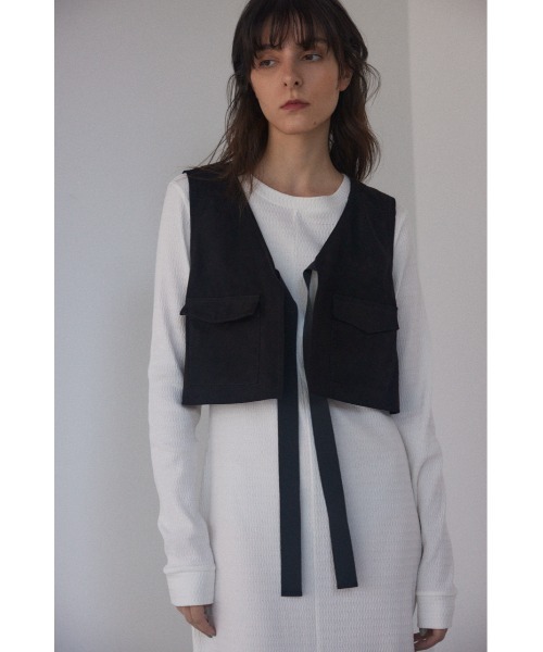 エムアンダーバー DRESS VEST 限定 ドレス ベスト ブラック マウジー AZUL by moussy（アズールバイマウジー）の「LONG KNIT VEST/ロング