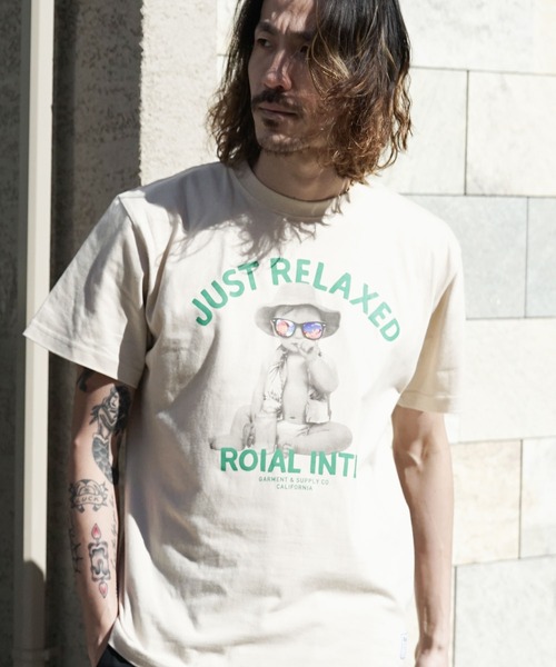roial(ロイアル)の「DESIGN TEE/ROIAL(ロイアル)半袖Tシャツ(Tシャツ/カットソー・メンズ・ホワイト/ブラック×イエロー/ベージュ/グレー系その他/グリーン・MEDIUM/LARGE/X-LARGE/SMALL)」の1枚目の写真