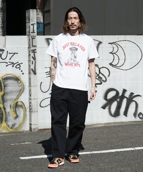 roial(ロイアル)の「DESIGN TEE/ROIAL(ロイアル)半袖Tシャツ(Tシャツ/カットソー・メンズ・ホワイト/ブラック×イエロー/ベージュ/グレー系その他/グリーン・MEDIUM/LARGE/X-LARGE/SMALL)」の7枚目の写真