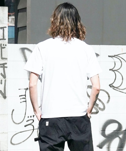 roial(ロイアル)の「DESIGN TEE/ROIAL(ロイアル)半袖Tシャツ(Tシャツ/カットソー・メンズ・ホワイト/ブラック×イエロー/ベージュ/グレー系その他/グリーン・MEDIUM/LARGE/X-LARGE/SMALL)」の9枚目の写真