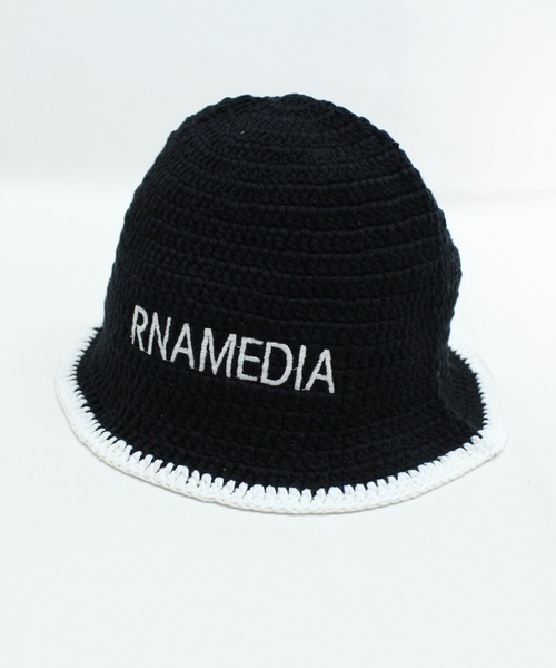 RNA（アールエヌエー）の「E4906 カギ針ボーダーハット（ニットキャップ/ビーニー・レディース・ブラック/グリーン/レインボー・FREE）」の2枚目の写真