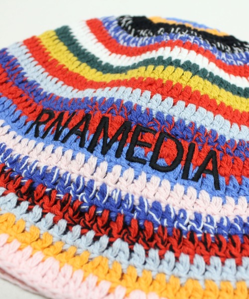 RNA（アールエヌエー）の「E4906 カギ針ボーダーハット（ニットキャップ/ビーニー・レディース・ブラック/グリーン/レインボー・FREE）」の22枚目の写真