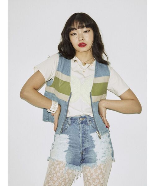 jouetie（ジュエティ）の「クラッシュデニムショートパンツ（デニムパンツ・レディース・ライトブルー/ブラック・SMALL/MEDIUM）」の17枚目の写真