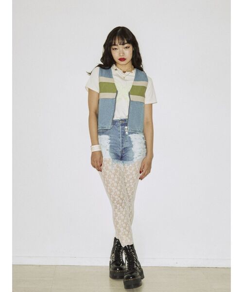 jouetie（ジュエティ）の「クラッシュデニムショートパンツ（デニムパンツ・レディース・ライトブルー/ブラック・SMALL/MEDIUM）」の20枚目の写真