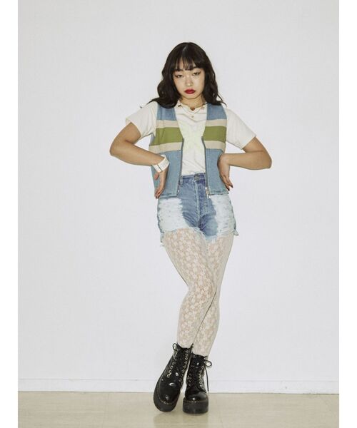 jouetie（ジュエティ）の「クラッシュデニムショートパンツ（デニムパンツ・レディース・ライトブルー/ブラック・SMALL/MEDIUM）」の21枚目の写真