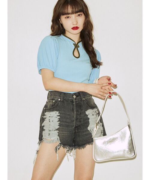 jouetie（ジュエティ）の「クラッシュデニムショートパンツ（デニムパンツ・レディース・ライトブルー/ブラック・SMALL/MEDIUM）」の5枚目の写真