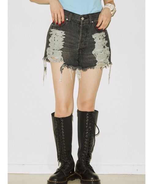 jouetie（ジュエティ）の「クラッシュデニムショートパンツ（デニムパンツ・レディース・ライトブルー/ブラック・SMALL/MEDIUM）」の9枚目の写真