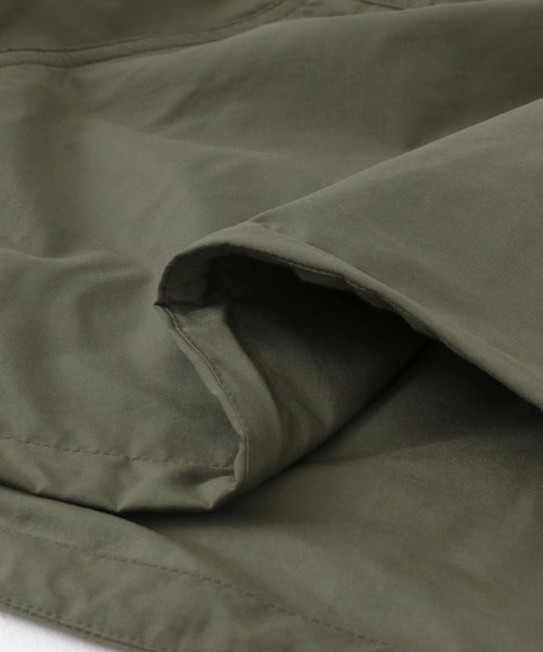 THE NORTH FACE（ザノースフェイス）の「THE NORTH FACE　Compact Anorak（ブルゾン・メンズ・ブラック/カーキ・MEDIUM/LARGE）」の4枚目の写真