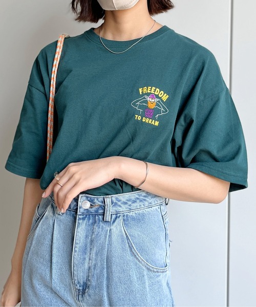 CPCM（シーピーシーエム）の「胸1ポイントヒゲサガラ刺繍T（Tシャツ/カットソー・レディース・グリーン/グレイッシュベージュ/ホワイト/ブラック/ベージュ/グリーン系その他/ホワイト系その他2/ホワイト系その他・LARGE/MEDIUM）」の7枚目の写真