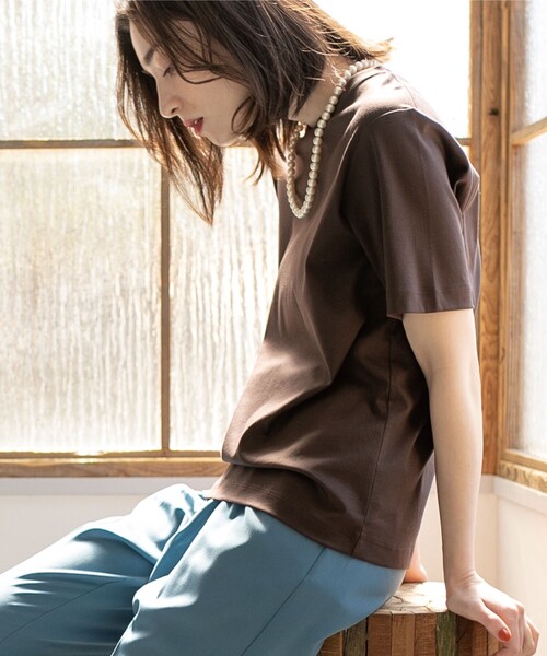 OPAQUE.CLIP（オペークドットクリップ）の「◆シルク調スーピマコットン ベーシックTシャツ【洗濯機洗い可】（Tシャツ/カットソー・レディース・サンドベージュ/ブラウン系その他5/ホワイト系/ブラック/ライトブルー・36/38/40/42）」の20枚目の写真