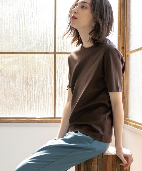 OPAQUE.CLIP（オペークドットクリップ）の「◆シルク調スーピマコットン ベーシックTシャツ【洗濯機洗い可】（Tシャツ/カットソー・レディース・サンドベージュ/ブラウン系その他5/ホワイト系/ブラック/ライトブルー・36/38/40/42）」の21枚目の写真