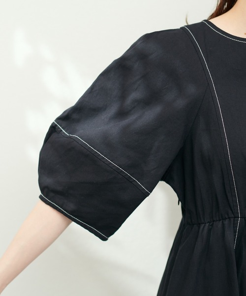 natural couture(ナチュラルクチュール)の「お家で洗える/ランタンスリーブワンピース(ワンピース・レディース・インディゴブルー/ブラック/オフホワイト・SMALL/MEDIUM/LARGE)」の8枚目の写真