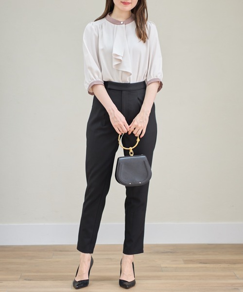 tocco closet(トッコ クローゼット)の「【ZOZO限定】ラッフルタイ付き配色ブラウス(シャツ/ブラウス・レディース・ベージュ系その他/グレー系その他・M)」の9枚目の写真