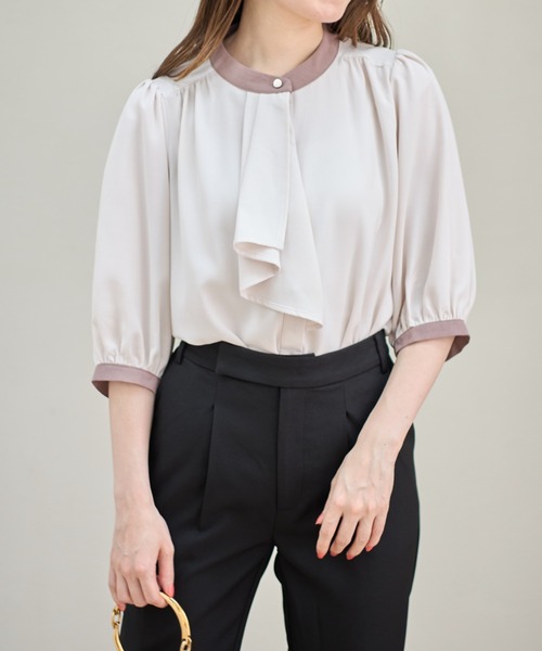 tocco closet(トッコ クローゼット)の「【ZOZO限定】ラッフルタイ付き配色ブラウス(シャツ/ブラウス・レディース・ベージュ系その他/グレー系その他・M)」の3枚目の写真