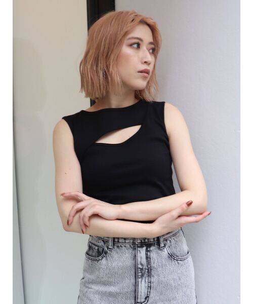 MURUA（ムルーア）の「パイピングラインタンク（タンクトップ・レディース・ブラック/カーキ・FREE）」の5枚目の写真