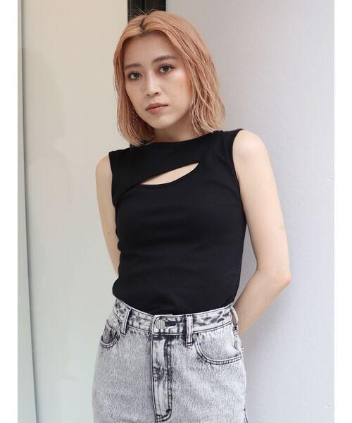 MURUA（ムルーア）の「パイピングラインタンク（タンクトップ・レディース・ブラック/カーキ・FREE）」の6枚目の写真