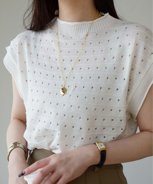ibeul_(イベール)の「アイレットモックネックトップス(Tシャツ/カットソー・レディース・イエロー/グリーン/ホワイト/ブラック/パープル・FREE)」の2枚目の写真