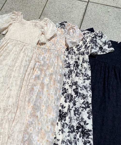 one after another NICE CLAUP（ワンアフターアナザーナイスクラップ）の「2way/シャーリングフレアワンピース（ワンピース・レディース・アイボリー/その他/ホワイト×ブラック/ネイビー・FREE）」の9枚目の写真