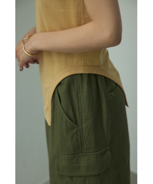 BLACK BY MOUSSY（ブラックバイマウジー）の「asymmetry hem tops（アシンメトリーヘムトップス)（タンクトップ・レディース・ベージュ/ホワイト/ブルー/ブラック・FREE）」の20枚目の写真