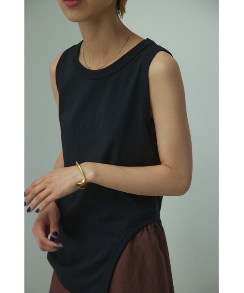 BLACK BY MOUSSY（ブラックバイマウジー）の「asymmetry hem tops（アシンメトリーヘムトップス)（タンクトップ・レディース・ベージュ/ホワイト/ブルー/ブラック・FREE）」の21枚目の写真