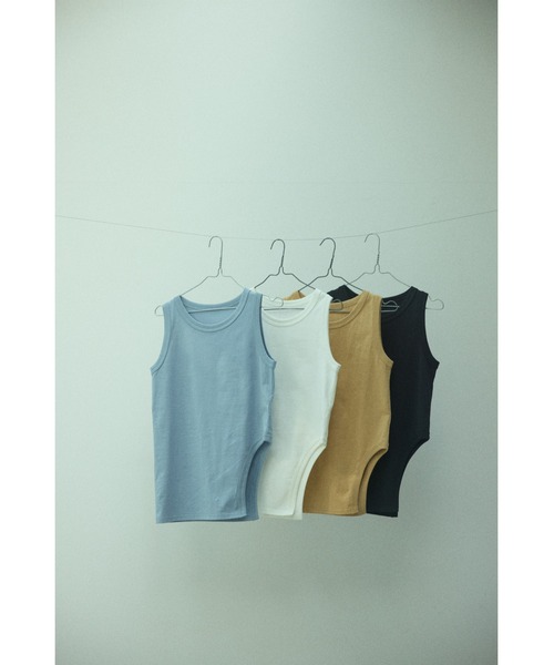 BLACK BY MOUSSY（ブラックバイマウジー）の「asymmetry hem tops（アシンメトリーヘムトップス)（タンクトップ・レディース・ベージュ/ホワイト/ブルー/ブラック・FREE）」の7枚目の写真