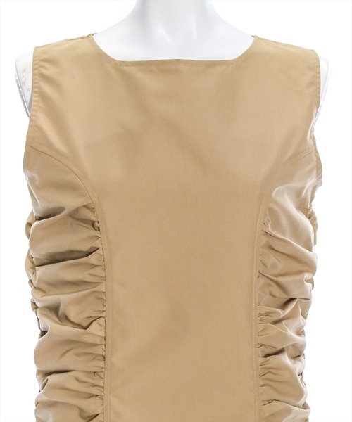 clear(クリア)の「ノースリーブギャザーデザインワンピース≪STAY MOTION≫(ワンピース・レディース・キャメル/ブラック・F)」の3枚目の写真