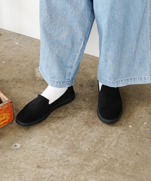 CAL O LINE（キャルオーライン）の「CAL O LINE/キャルオーライン×MANEBU/マネブ SEA SIDE SLIP ON コラボ スリッポン（スリッポン・メンズ・ブラック×ホワイト/ブラック×ブラック・43/42）」の15枚目の写真