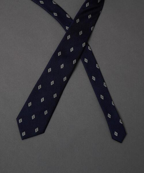 MEN'S MELROSE(メンズメルローズ)の「小紋柄ネクタイ(ネクタイ・メンズ・その他/ワインレッド/ネイビー/ブルー・9)」の6枚目の写真