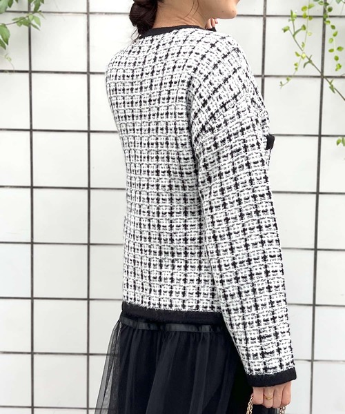 PICCIN PERLA(ピッチンペルラ)の「ウール混 パールボタン ニットジャケット(ノーカラージャケット・レディース・ブルー/オフホワイト/ブラック・M)」の7枚目の写真