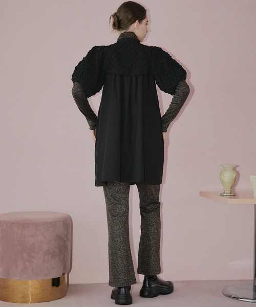 ELLEgirl（エルガール）の「ラメセンターシームリブパンツ【ELLEgirl/エル ガール】（その他パンツ・レディース・ブラウン/グレー・FREE）」の4枚目の写真