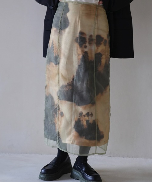 Uenui（ウニュイ）の「フォールンリーブス シアースカート レイヤード スリット（スカート・レディース・イエロー・FREE）」の3枚目の写真