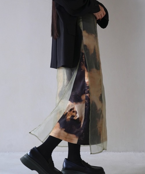 Uenui（ウニュイ）の「フォールンリーブス シアースカート レイヤード スリット（スカート・レディース・イエロー・FREE）」の4枚目の写真